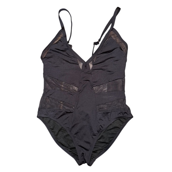 Kenneth Cole One Piece - Picture 6 of 15